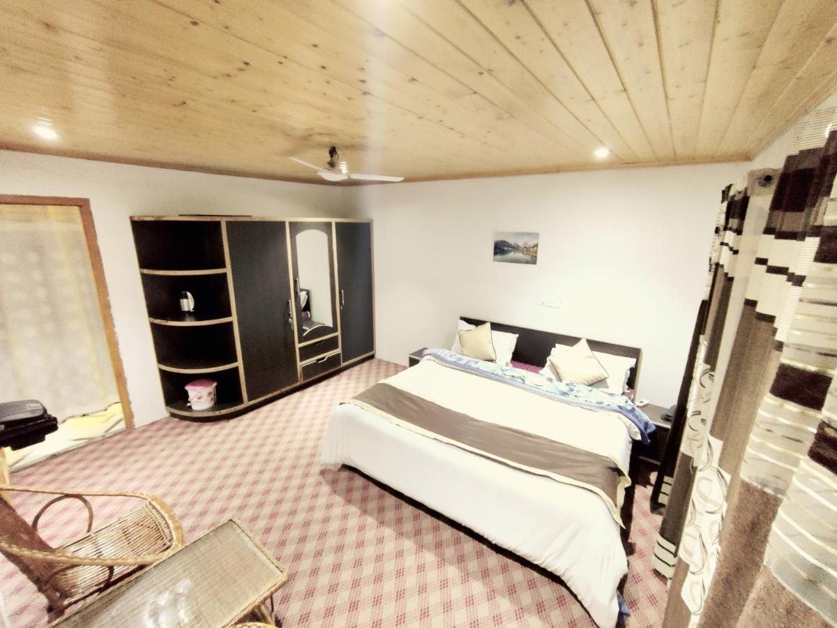 Sheesha Residency Hotell Srīnagar Eksteriør bilde