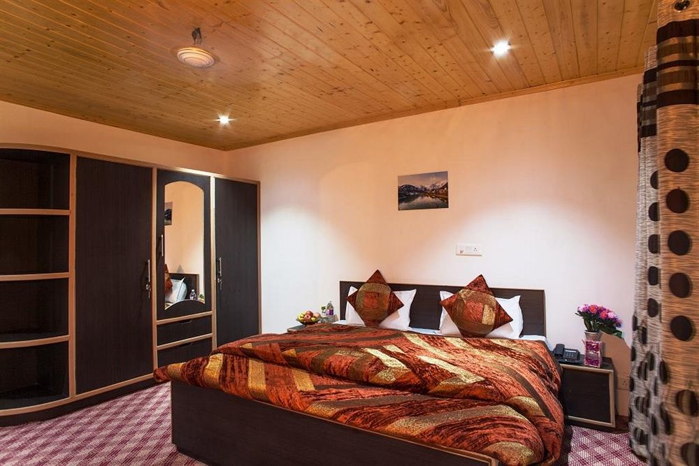 Sheesha Residency Hotell Srīnagar Eksteriør bilde